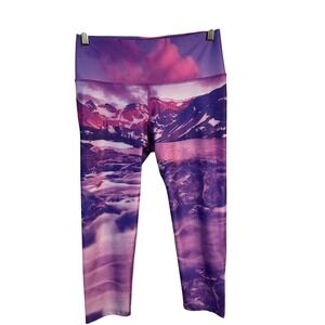 Inner Fire Cropped Leggings Scenic Mountain‎ Print High-Rise Made in Canada 8